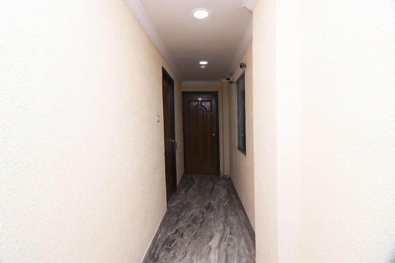 Calcutta Bara Bazar Oyo Flagship 16209 Hotel Ambar Palace מראה חיצוני תמונה