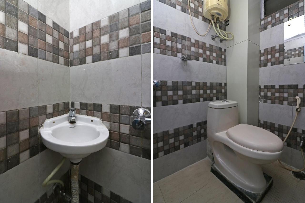 Calcutta Bara Bazar Oyo Flagship 16209 Hotel Ambar Palace מראה חיצוני תמונה