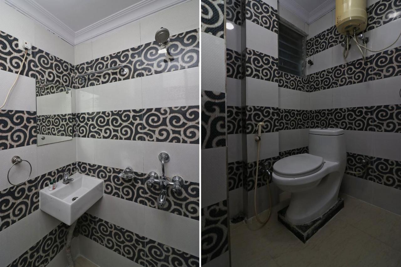 Calcutta Bara Bazar Oyo Flagship 16209 Hotel Ambar Palace מראה חיצוני תמונה